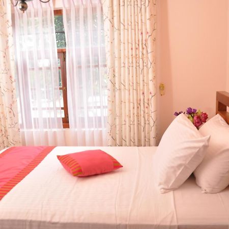 Sobaya Hotel Κάντι Εξωτερικό φωτογραφία