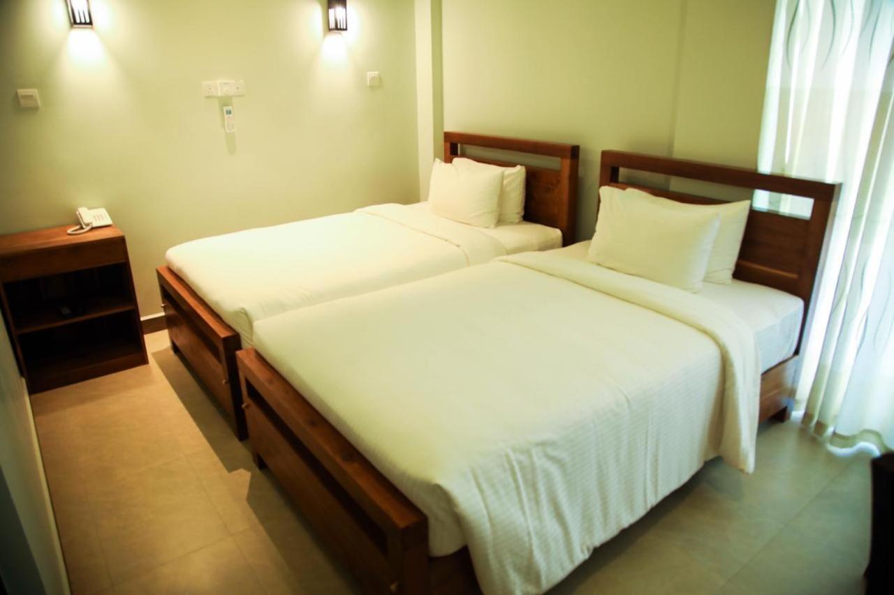 Sobaya Hotel Κάντι Εξωτερικό φωτογραφία
