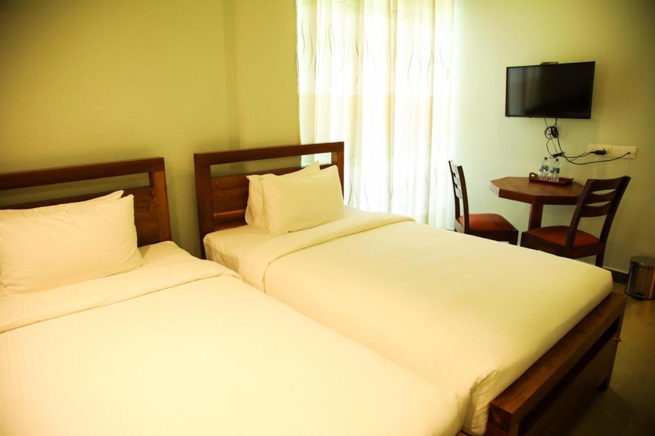 Sobaya Hotel Κάντι Εξωτερικό φωτογραφία