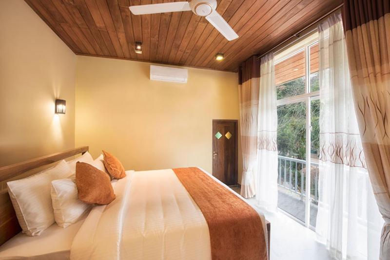 Sobaya Hotel Κάντι Εξωτερικό φωτογραφία